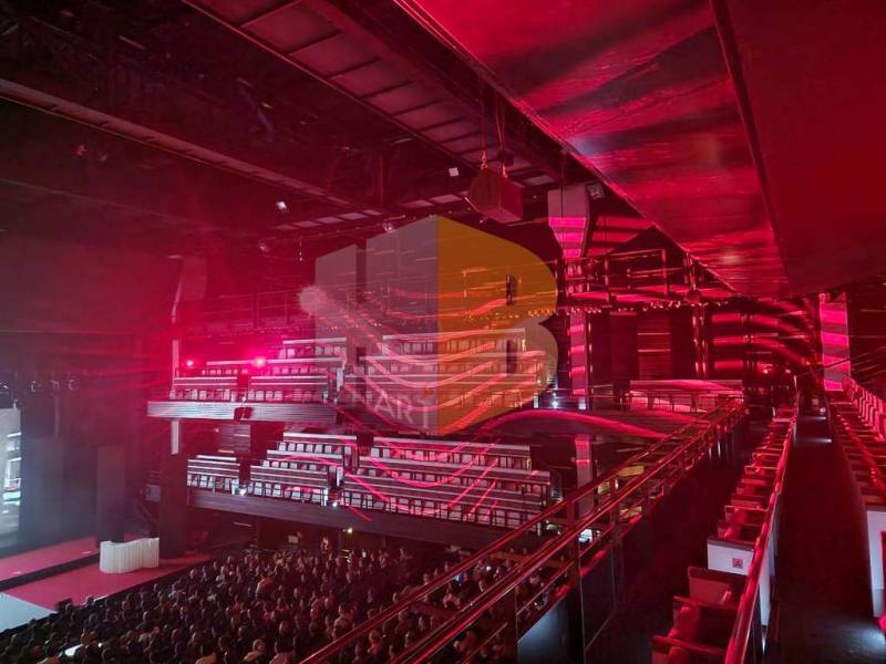Mapplight immersif pour créer un habillage lumineux au silo de Marseille pour un événement professionnel